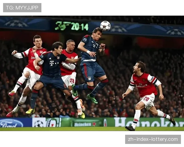 半场报告：阿森纳客场0-0逼平拜仁，防线组织严密